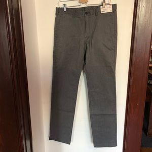 Men’s slim fit chino pants